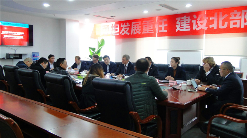 成都天翔環(huán)境與德國歐綠?？腿藖砑瘓F洽談