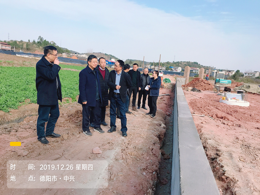 市委常委、政法委書記周新對城鎮(zhèn)污水打包項(xiàng)目展開督查